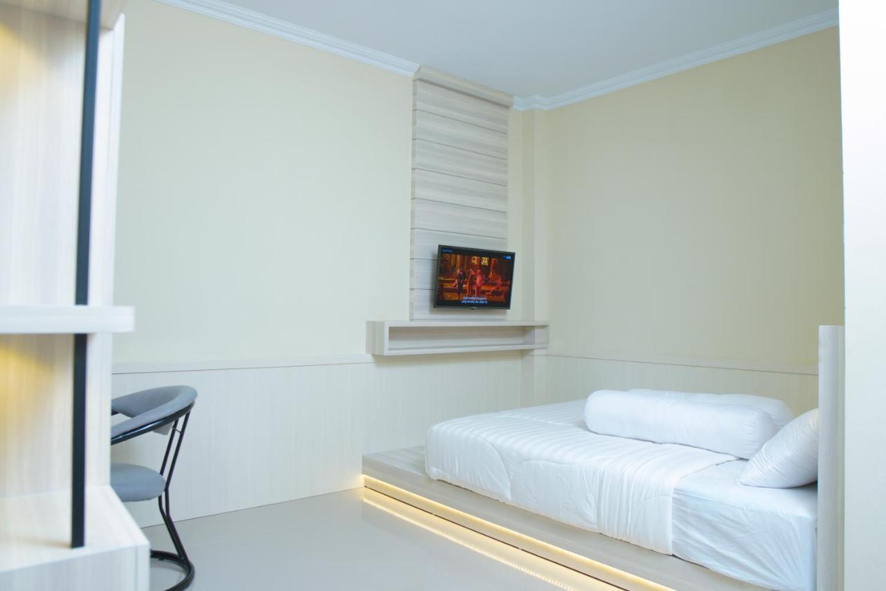 Kost Eksklusif Teduh Hostel Salakan Εξωτερικό φωτογραφία