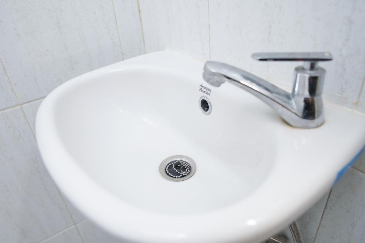 Kost Eksklusif Teduh Hostel Salakan Εξωτερικό φωτογραφία